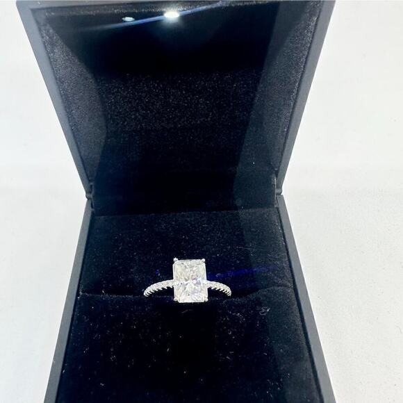Moissanite Diamond Engagement Ring Radiant Cut 3 Ct 925 18K Gold Finish GRA - Picture 8 of 9